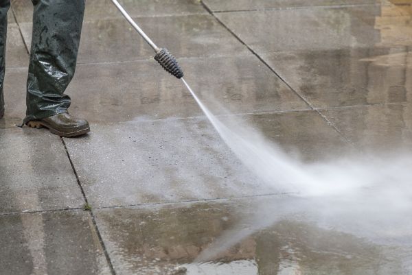 Cost of Concrete Power Washing in Petaluma