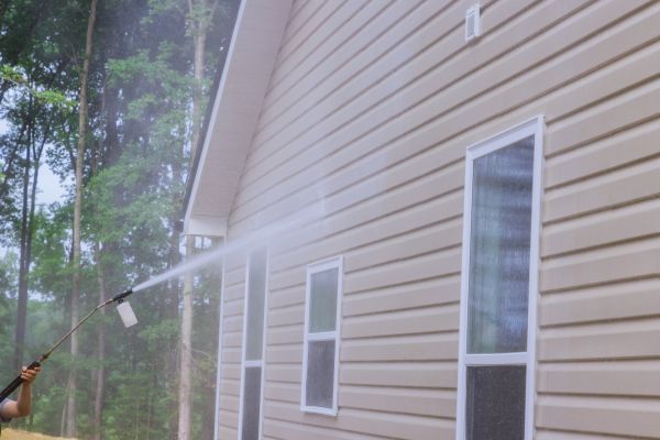 Cost of Exterior House Cleaning in Petaluma