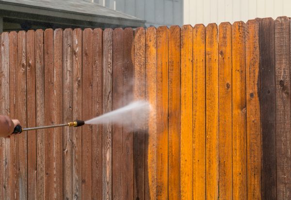Cost of Fence Power Washing in Petaluma