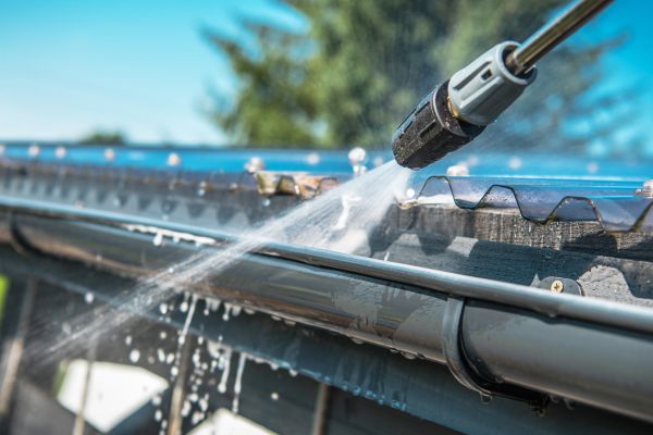 Cost of Gutter Pressure Washing in Petaluma
