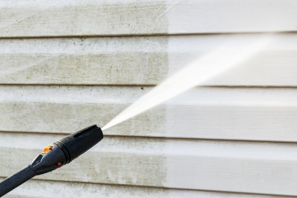 Cost of House Exterior Cleaning in Petaluma