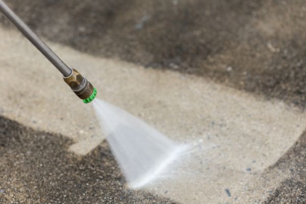 Cost of Garage Floor Power Washing in Petaluma