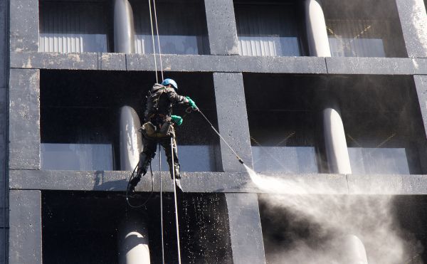 Cost of Condo Power Washing in Petaluma