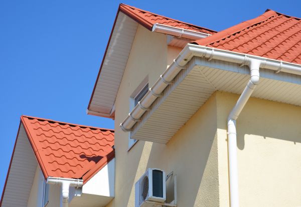 Cost of Soffit Cleaning in Petaluma