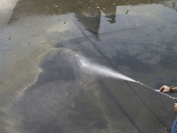 Cost of Exterior Floor Cleaning in Petaluma