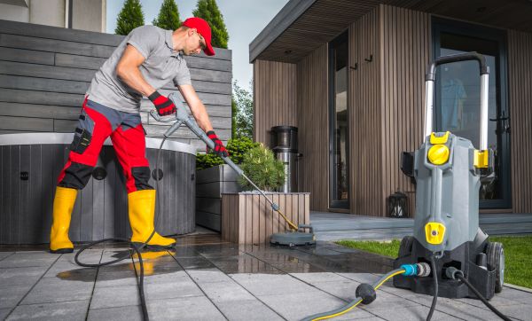 Cost of Concrete Patio Washing in Petaluma