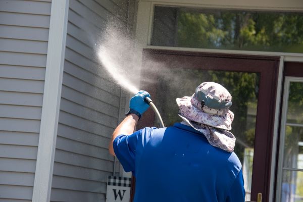 Cost of Siding Pressure Washing in Petaluma