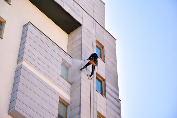 Cost of Apartment Pressure Cleaning in Petaluma
